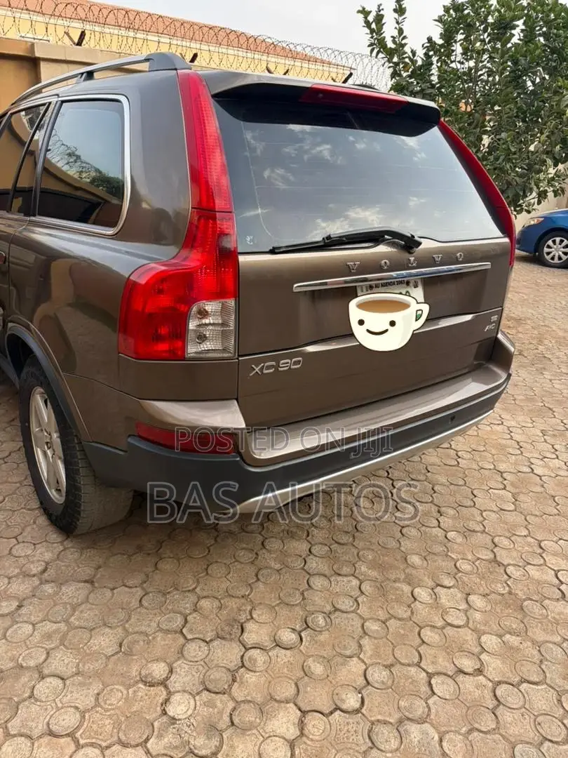 Volvo XC90 2011 Brown