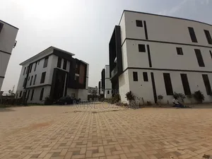 6bdrm Duplex in Mabushi for sale