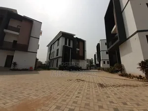 6bdrm Duplex in Mabushi for sale