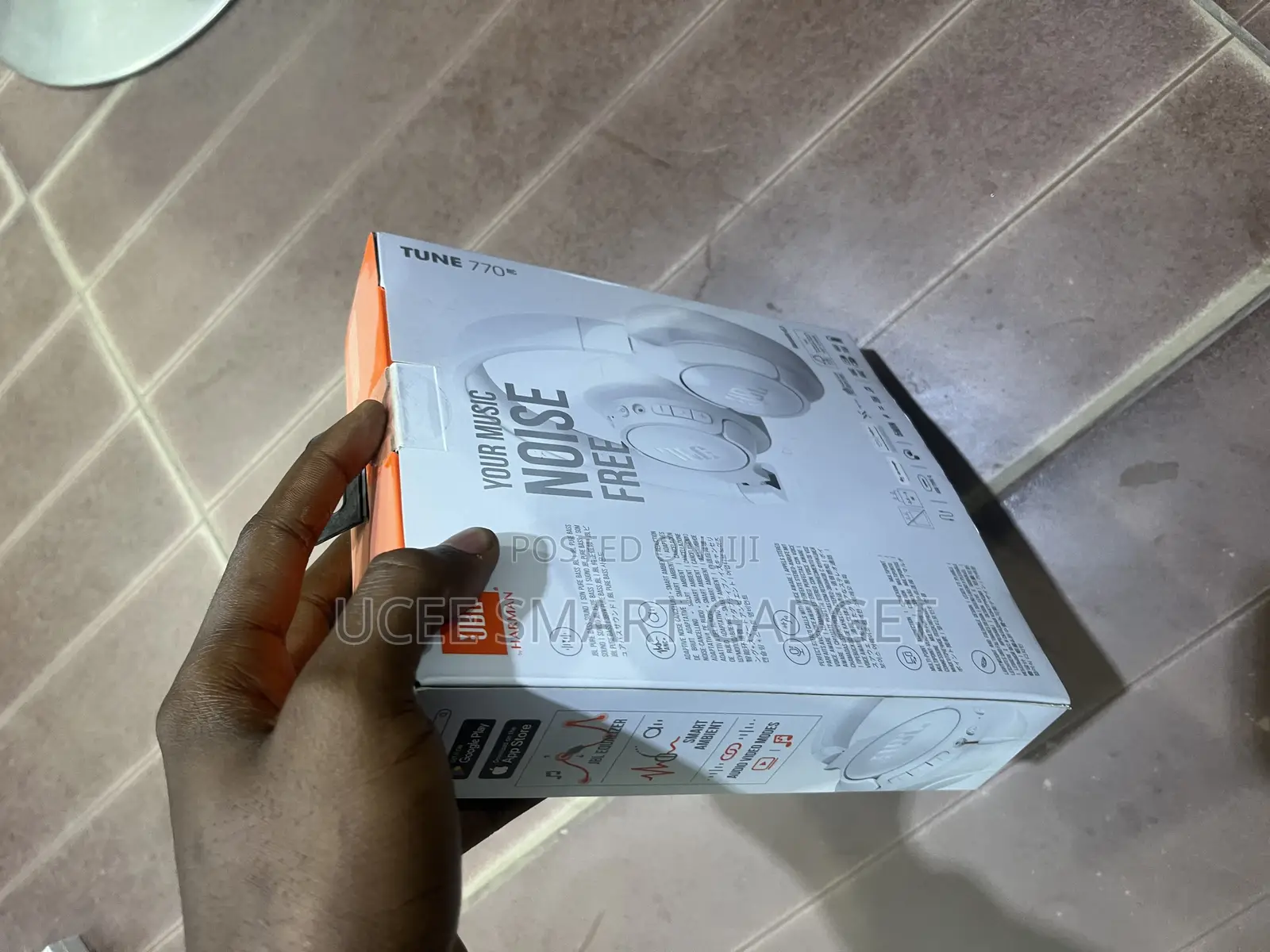 JBL Headphone Tunes 770