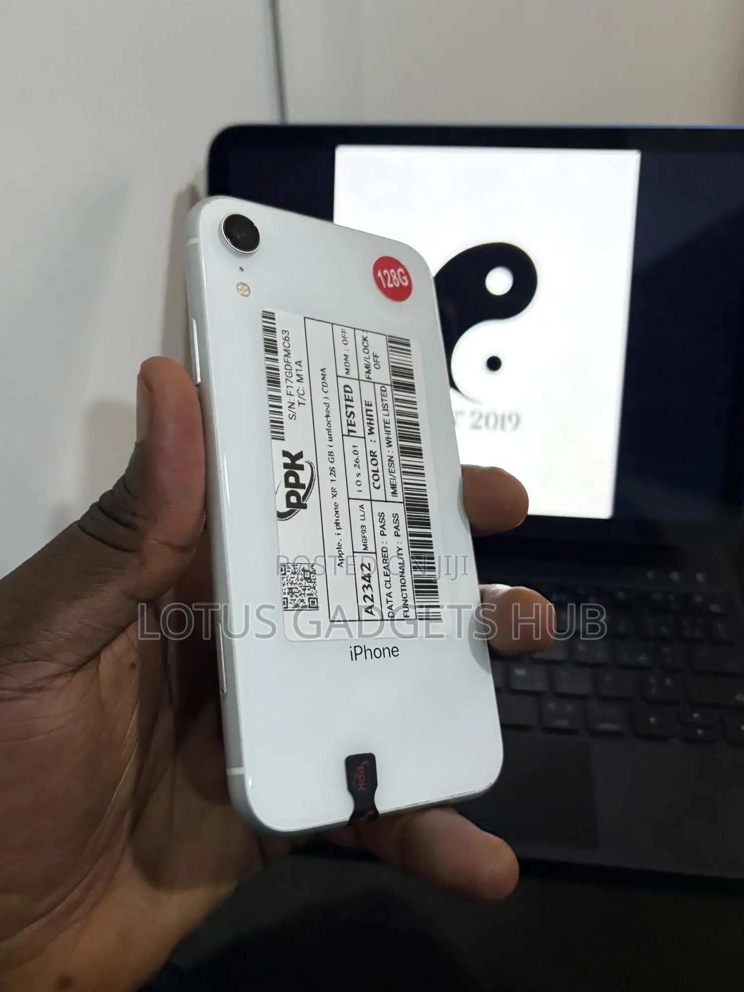 Apple iPhone XR 128 GB White