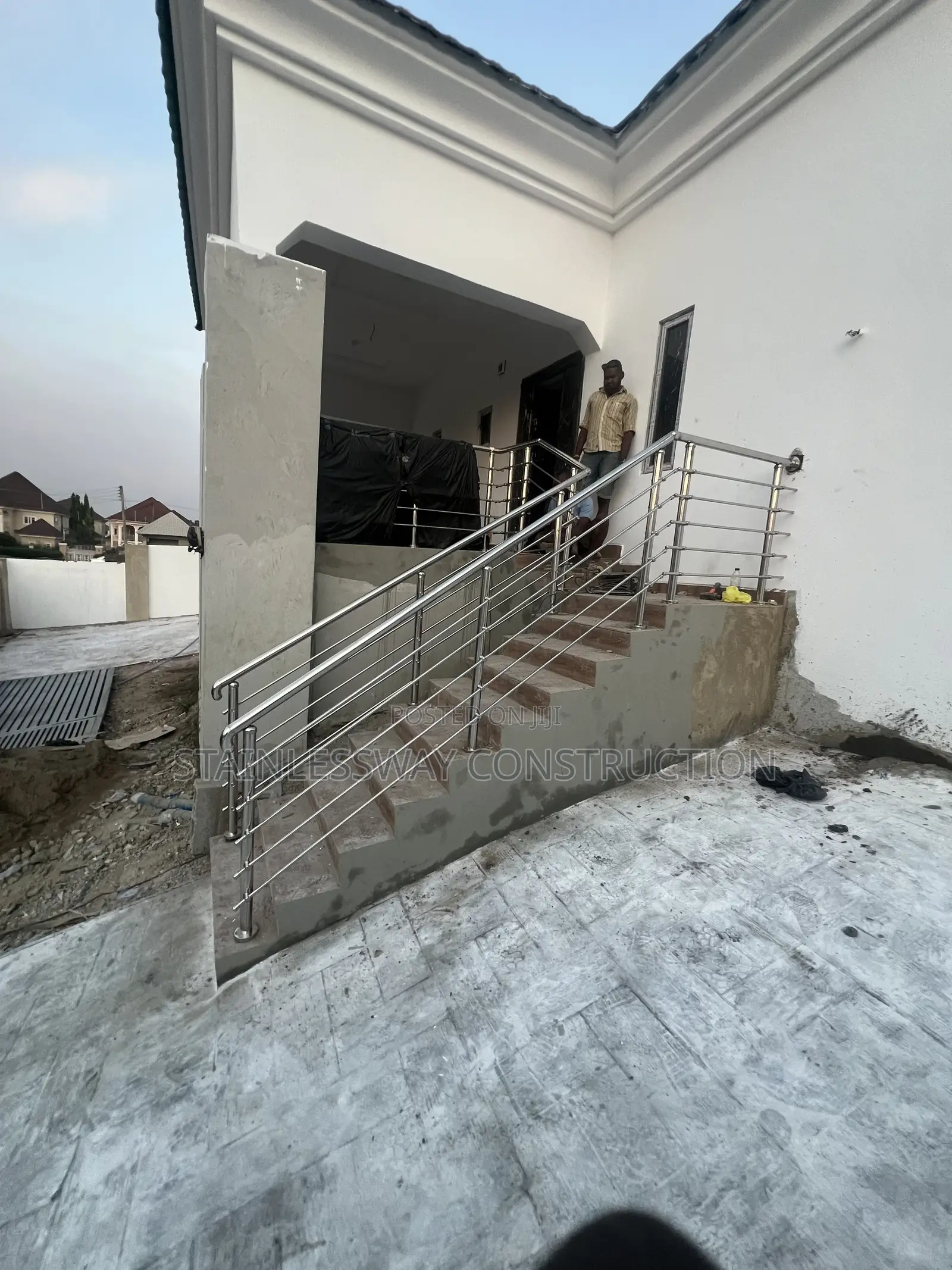 Entrance Handrails Pp