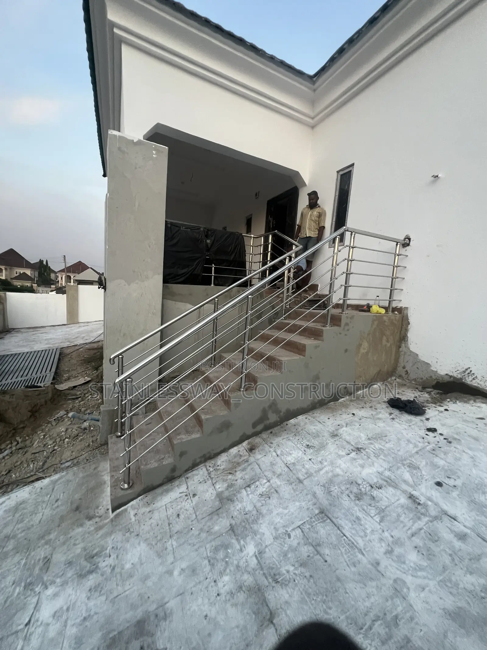 Entrance Handrails Pp