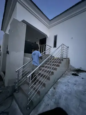 Entrance Handrails Pp