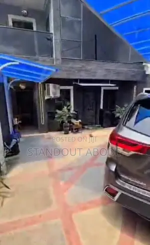 Furnished 5bdrm Duplex in Ajao Estate for sale