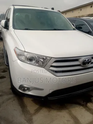 Toyota Highlander Limited 2012 White