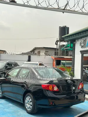 Toyota Corolla LE 4dr Sedan (1.8L 4cyl 4A) 2010 Black