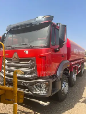 Howo Water Tanker 33,000 L