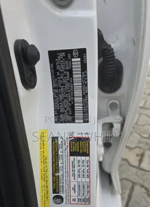 Toyota Camry SE 4dr Sedan (2.5L 4cyl 6A) 2013 White