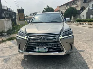 Lexus LX 2021 Gold