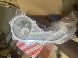 Water Pump For Hilux 2.7 2tr Engine