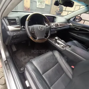 Lexus LS 2013 Silver