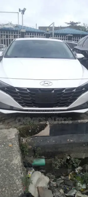 Hyundai Elantra 2020 White
