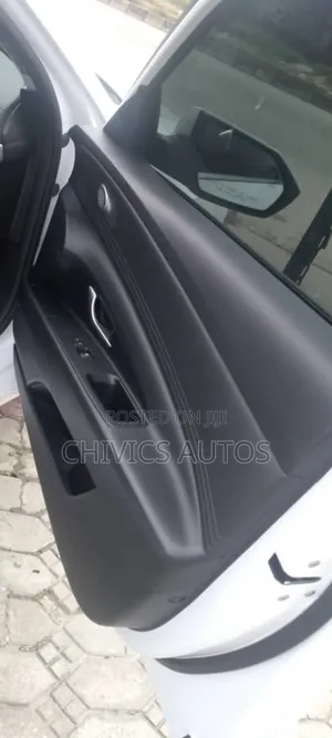 Hyundai Elantra 2020 White