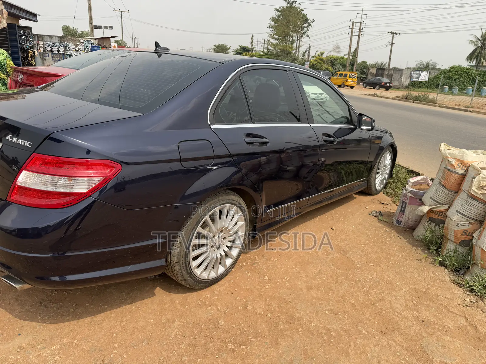 Mercedes-Benz C250 2011 Blue