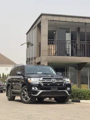 Toyota Land Cruiser 5.7 V8 GXR 2020 Black