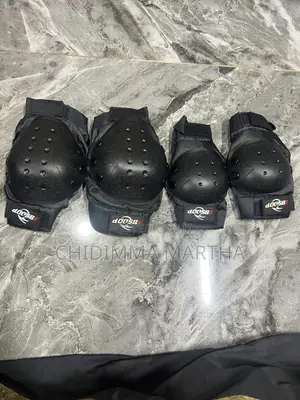 Adults Keen Elbow Pads