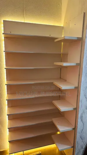 Well Placed Rope Light Shoe Rack