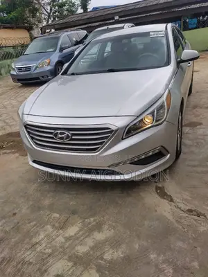Hyundai Sonata Limited 2.0T 4dr Sedan (2.0L 4cyl Turbo 6A) 2015 Silver