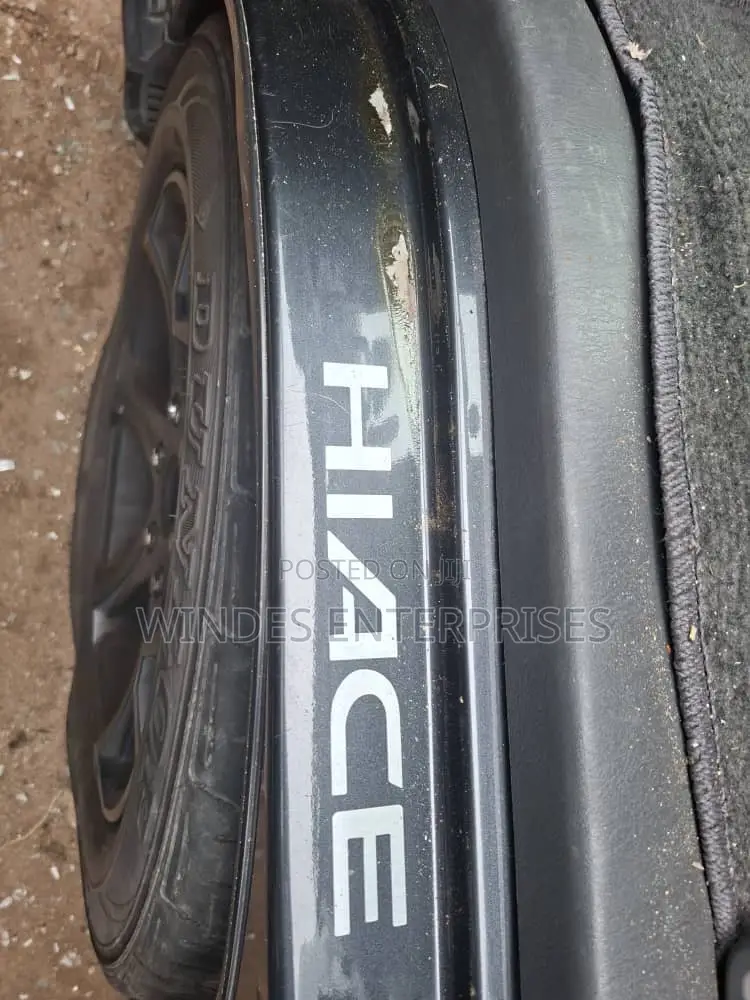 Toyota HiAce 2009 Grey