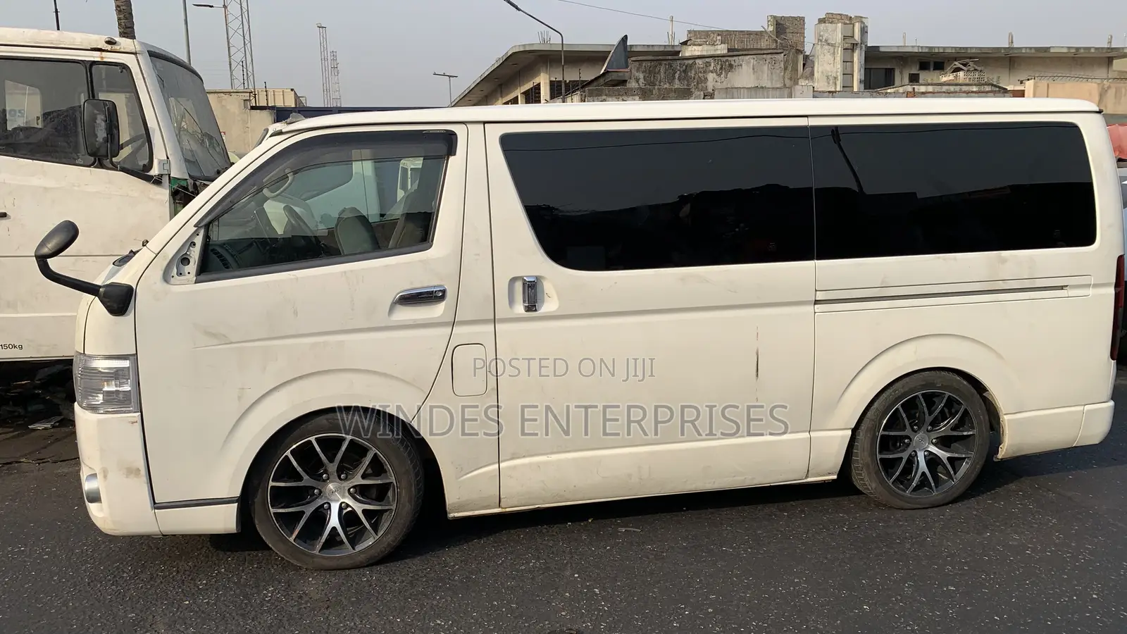 Toyota HiAce 2009 Grey