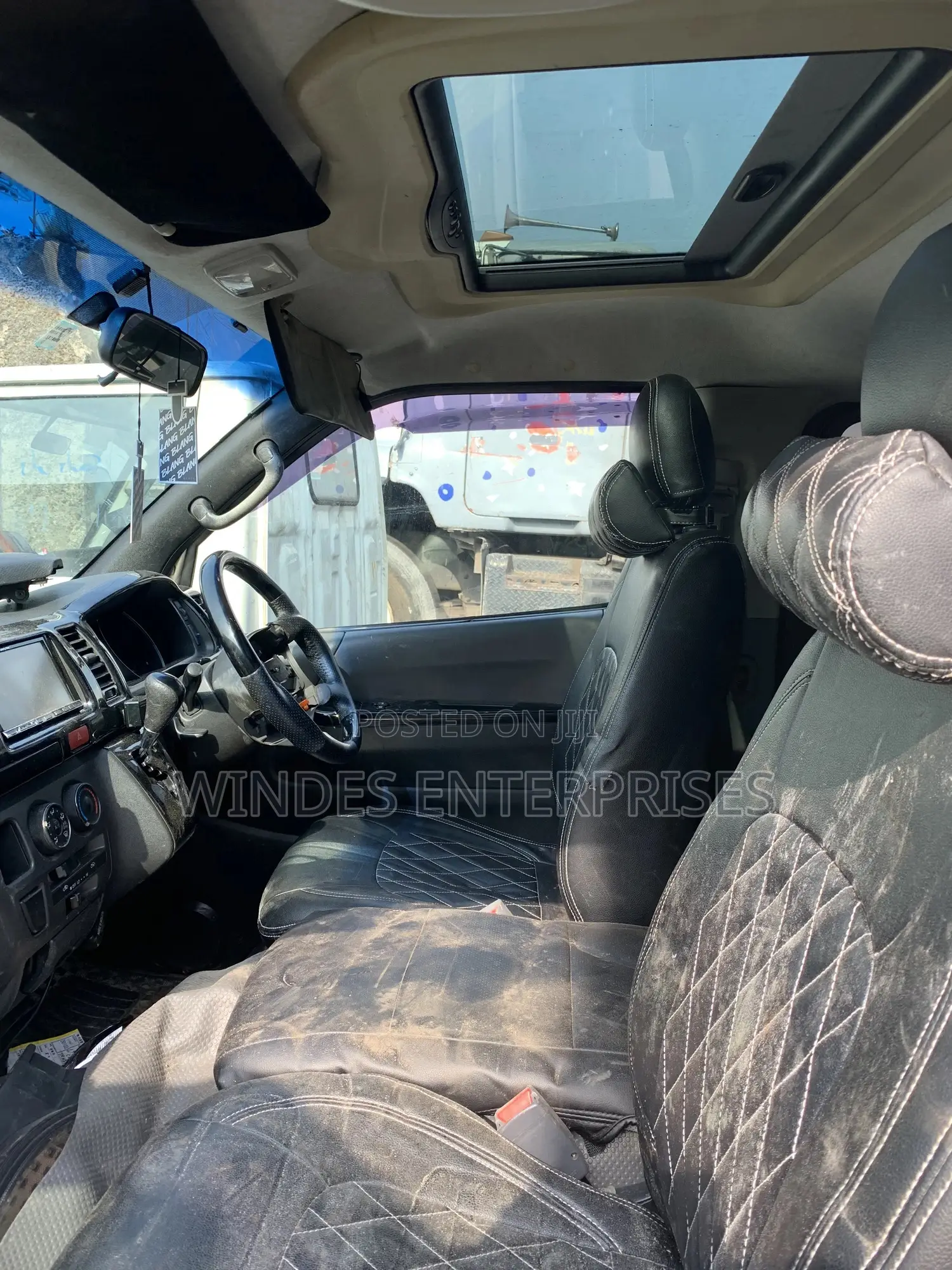 Toyota HiAce 2009 Grey