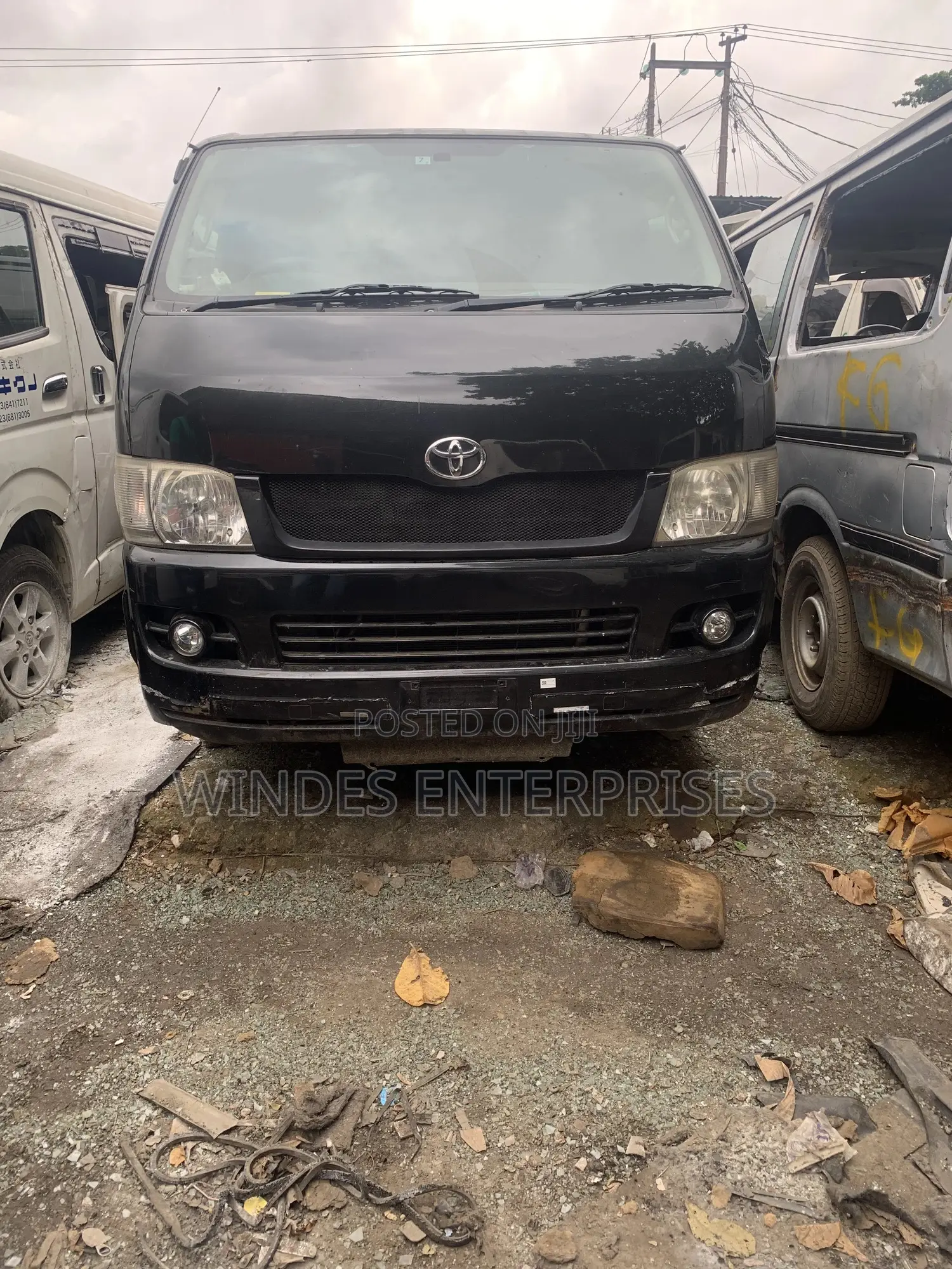 Toyota HiAce 2009 Grey