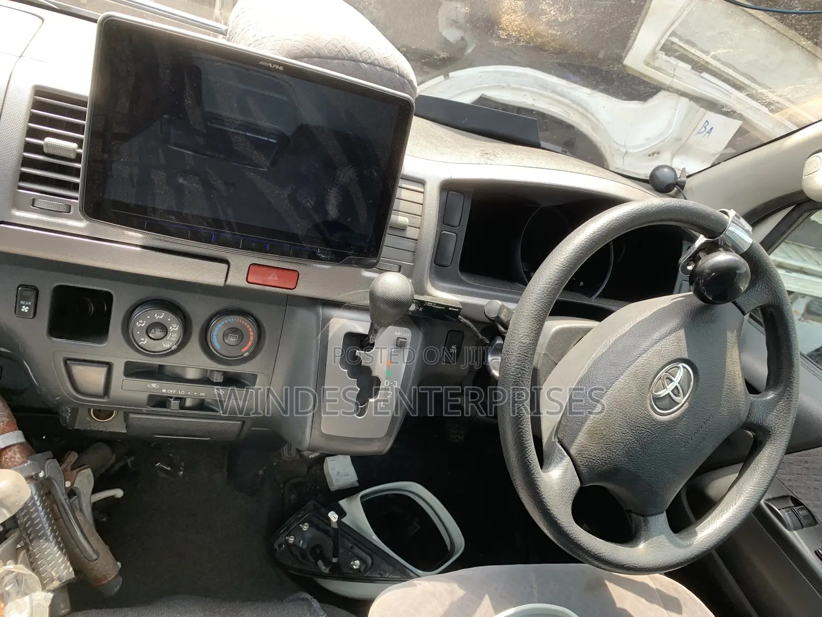 Toyota HiAce 2009 Grey