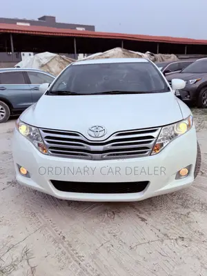 Toyota Venza AWD 2010 White
