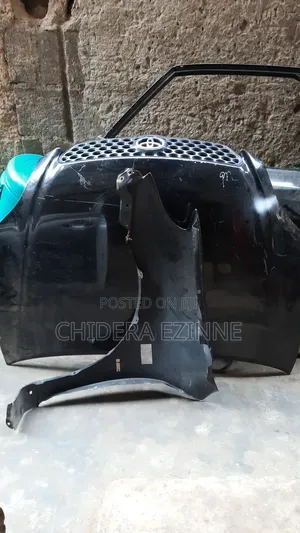 Toyota Matrix 2005 Complete Bonnet And Fender