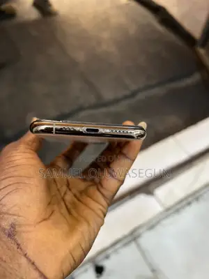 Apple iPhone 11 Pro 64 GB Gold
