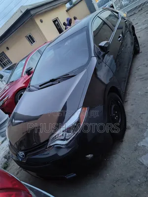 Toyota Corolla LE Plus 4dr Sedan (1.8L 4cyl CVT) 2014 Black