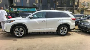 Toyota Highlander Limited 4x4 V6 (3.5L 6cyl 8A) 2018 White