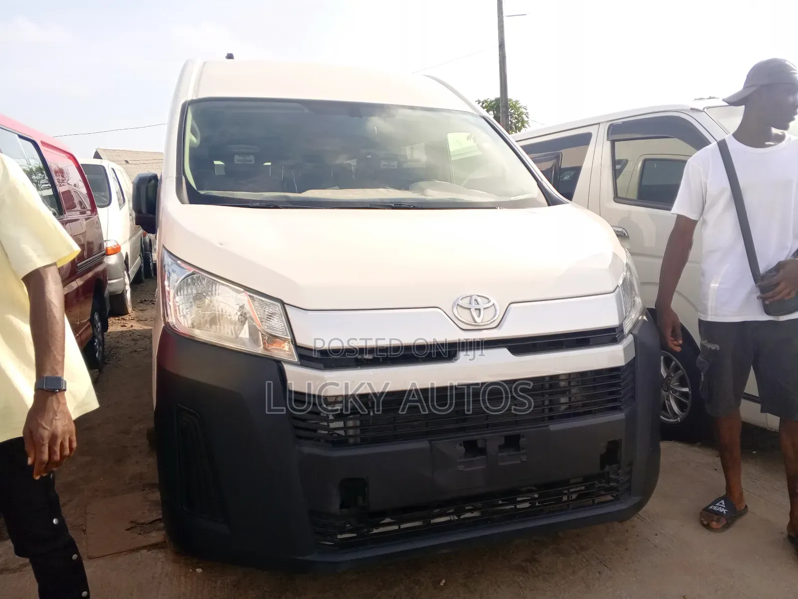 Toyota HiAce 2023 White