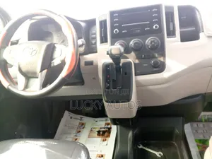 Toyota HiAce 2023 White