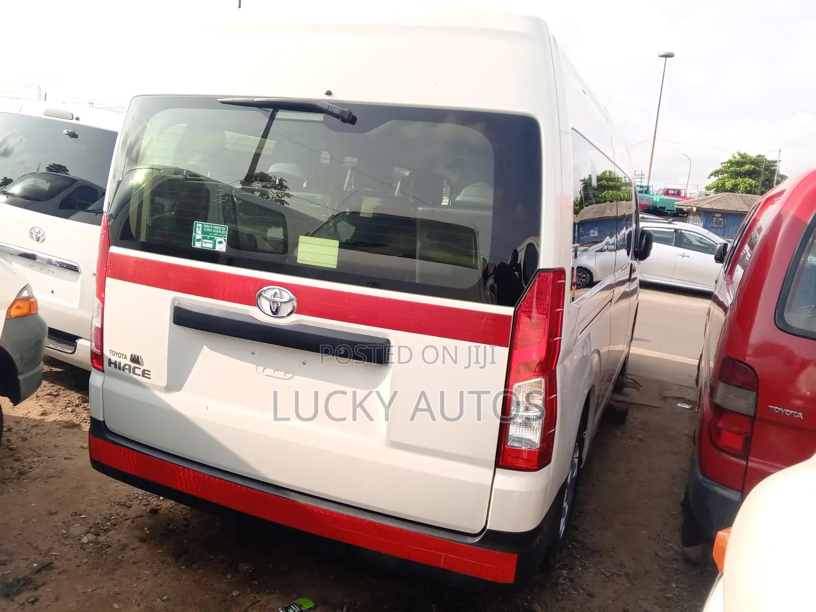 Toyota HiAce 2023 White