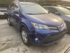 Toyota RAV4 2015 Blue