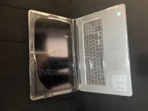 Laptop Dell Inspiron 17 5767 8GB Intel Core I5 SSD 256GB