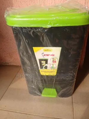 Pedal Plastic Dustbin Bin 25litres