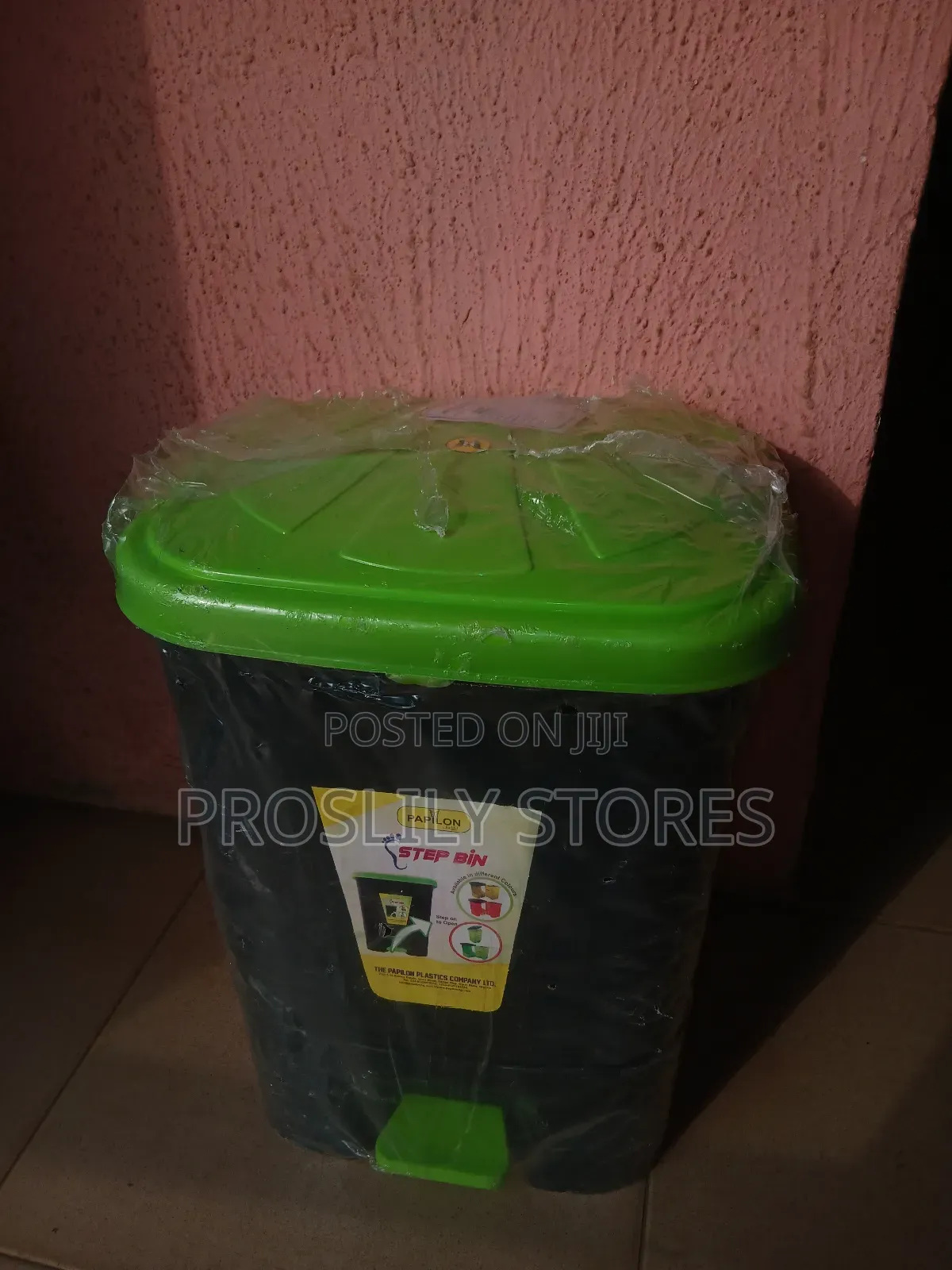 Pedal Plastic Dustbin Bin 25litres
