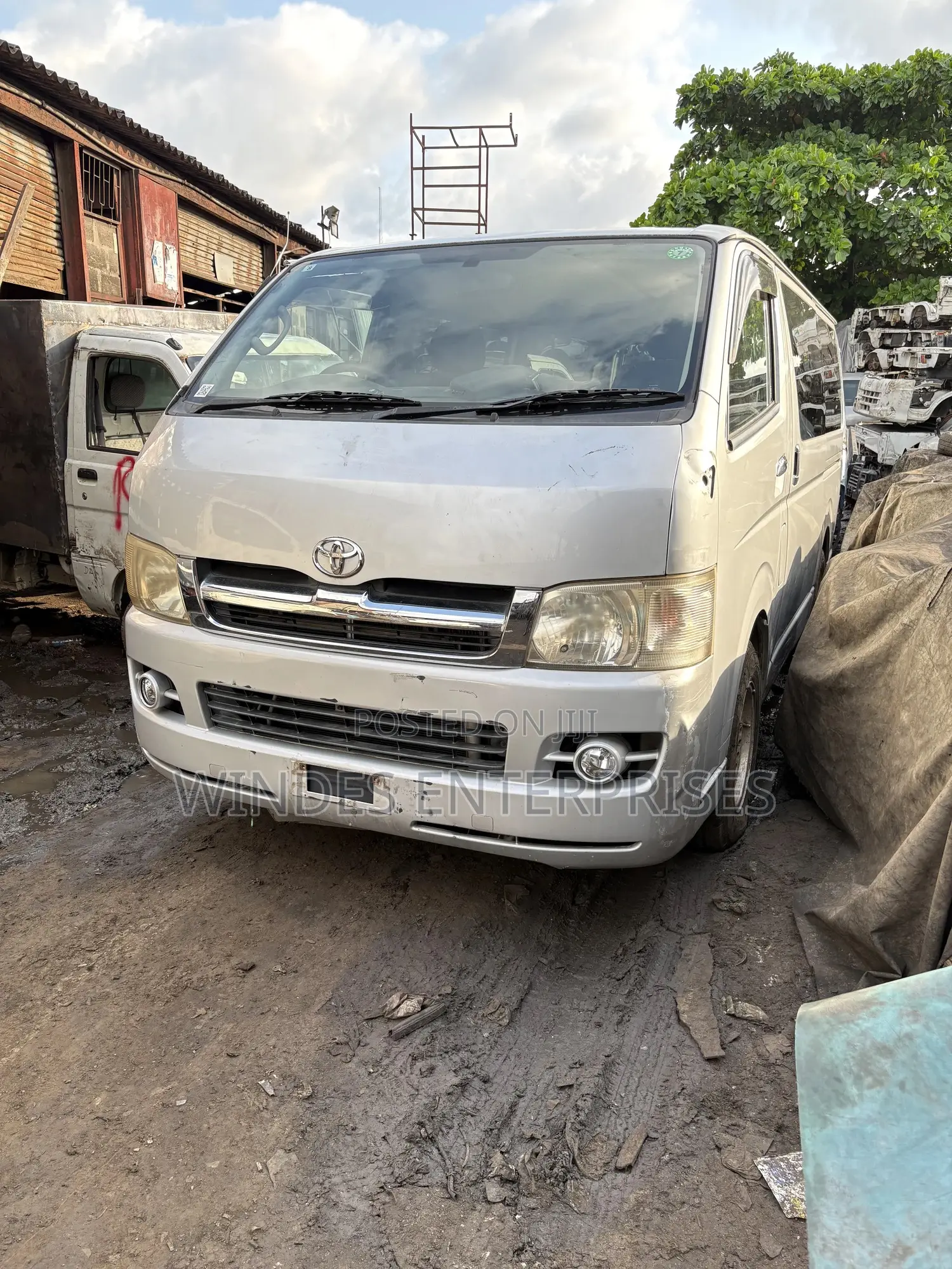Toyota HiAce 2009 Grey