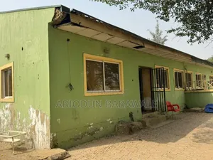 3bdrm Bungalow in Sunnyvale Estate for sale