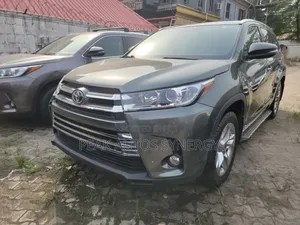 Toyota Highlander Limited V6 4x4 (3.5L 6cyl 6A) 2016 Green