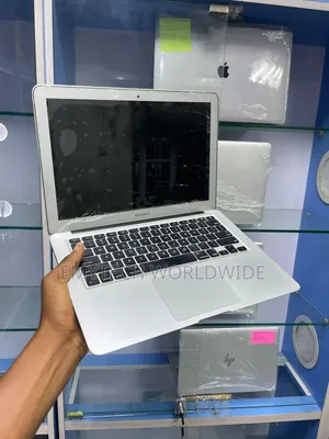 Laptop Apple MacBook Air 2015 8GB Intel Core i5 SSD 256GB