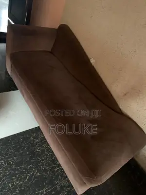 Single Three Sitter Chair