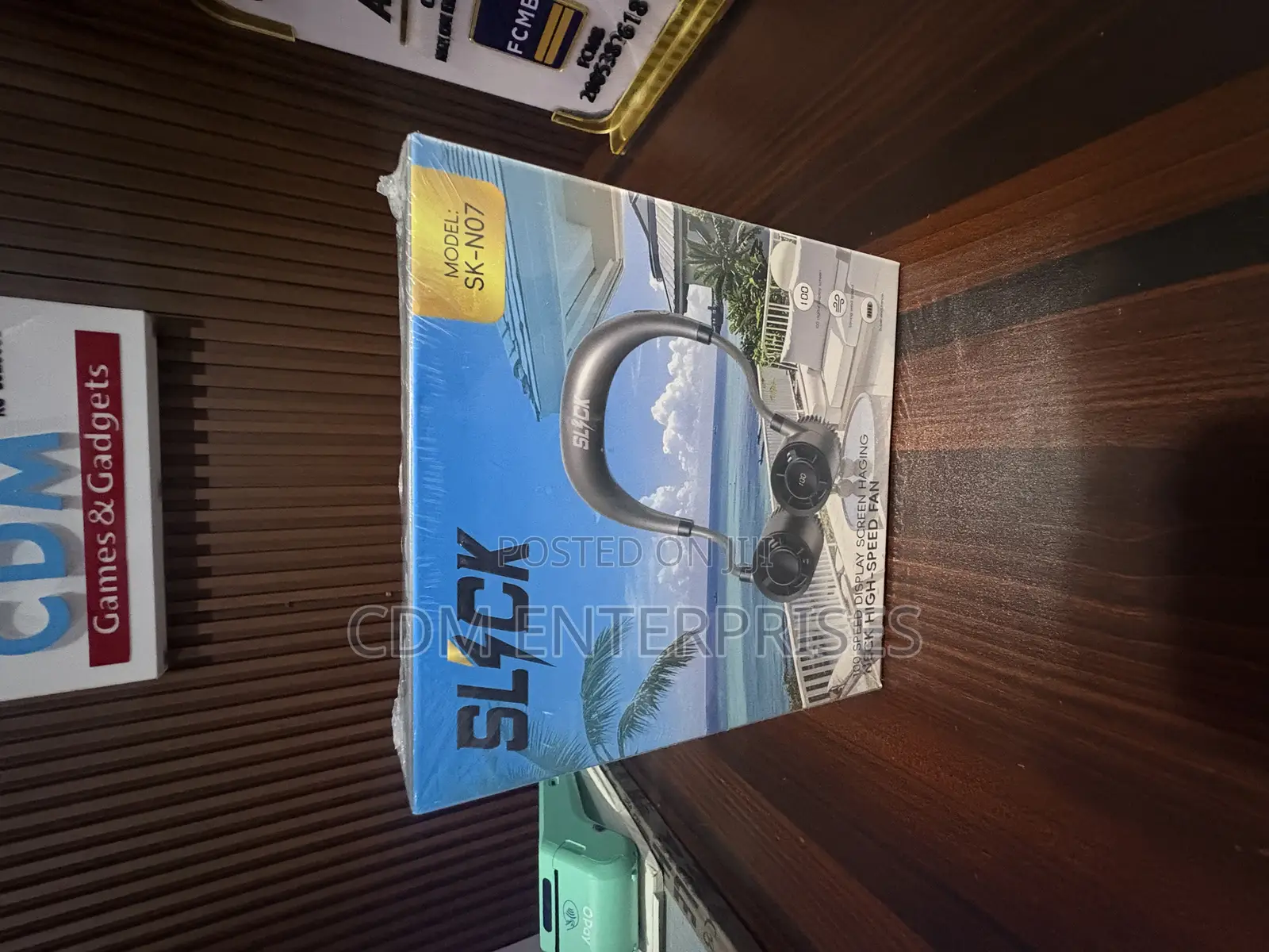 Slick High Speed Neck Fan