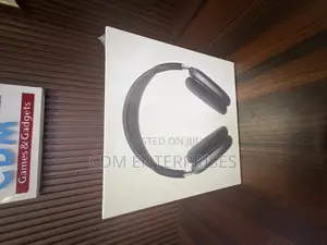 Apple Airpod Max Headphones