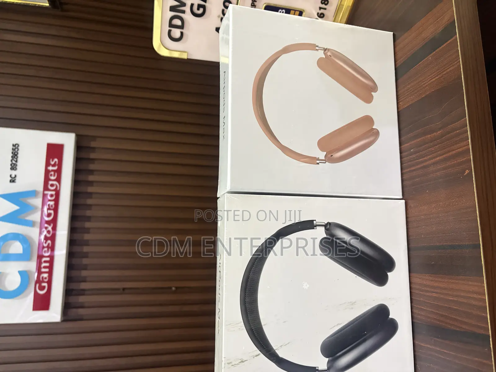 Apple Airpod Max Headphones