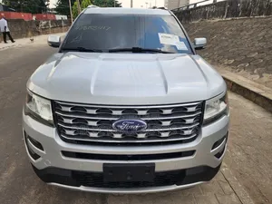Ford Explorer Limited 4dr SUV AWD (3.5L 6cyl 6A) 2016 Silver