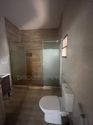 3bdrm Apartment in Chevron, Lekki for rent